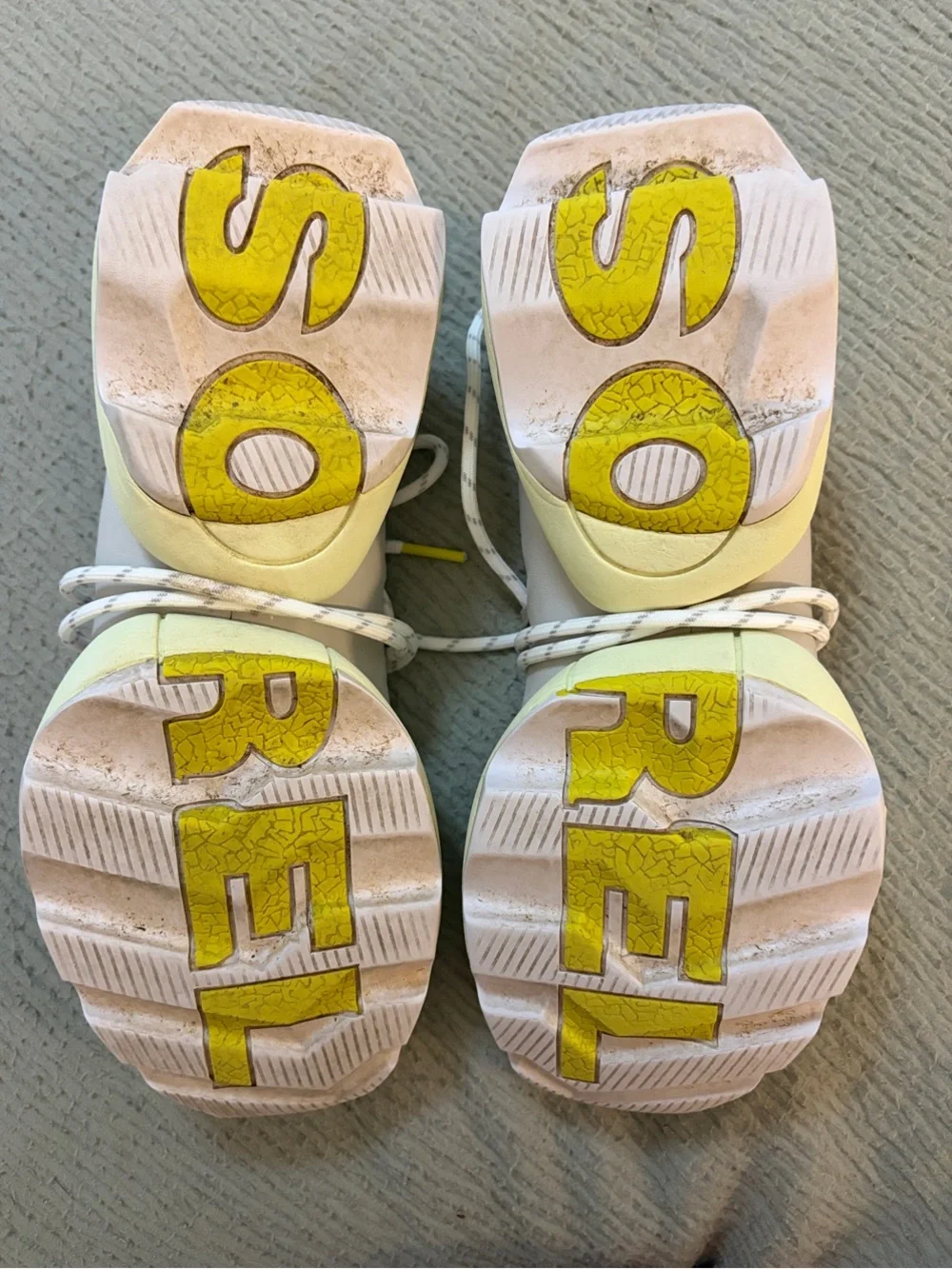 Sorel kinetic Women’s Lightweight Athletic Sneakers in Beige and Pale Yellow